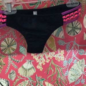 Braids of Love bottom